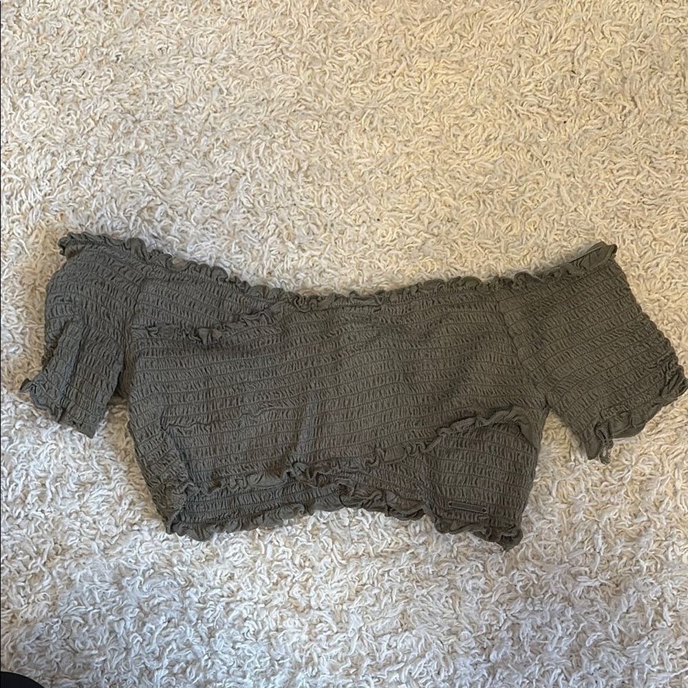 ✨3/$10✨Off-Shoulder Olive Green Top